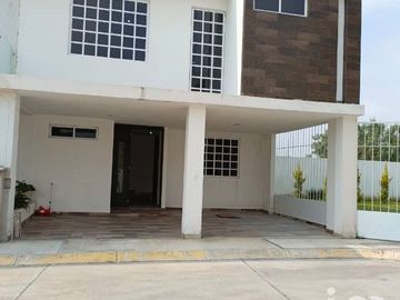 Casa Fracc. San Miguel, Entrada Providencia