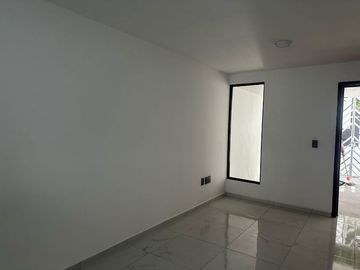 Casa remodelada en Jardines del Valle, Zapopan