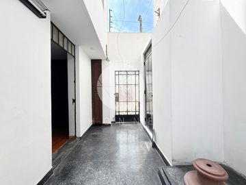 CASA 4 PISOS URB RENOVACION PALOMINO ALTURA PODER JUDICIAL
