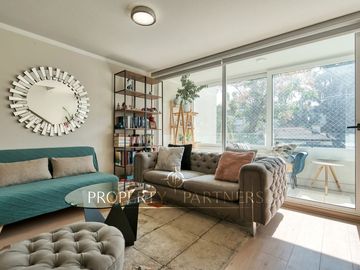 Dúplex contemporáneo en Ñuñoa: comodidad y estilo a pasos de todo