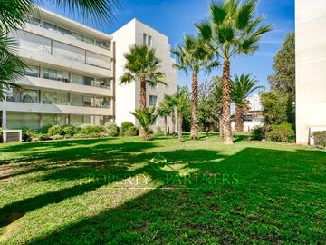 Dúplex contemporáneo en Ñuñoa: comodidad y estilo a pasos de todo