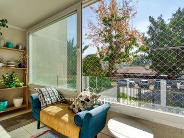 Dúplex contemporáneo en Ñuñoa: comodidad y estilo a pasos de todo