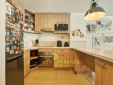 Dúplex contemporáneo en Ñuñoa: comodidad y estilo a pasos de todo