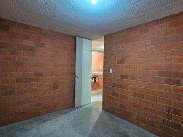DEPARTAMENTO EN VENTA EN CONJUNTO NARANJOS, ZONA SAN RAMÓN A 500m DE LA 11 SUR!!
