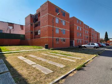 DEPARTAMENTO EN VENTA EN CONJUNTO NARANJOS, ZONA SAN RAMÓN A 500m DE LA 11 SUR!!