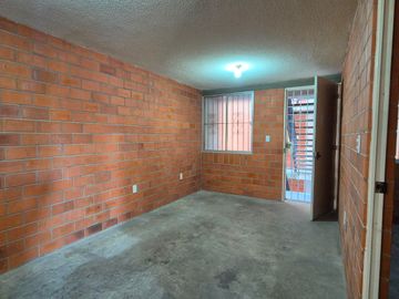 DEPARTAMENTO EN VENTA EN CONJUNTO NARANJOS, ZONA SAN RAMÓN A 500m DE LA 11 SUR!!