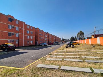 DEPARTAMENTO EN VENTA EN CONJUNTO NARANJOS, ZONA SAN RAMÓN A 500m DE LA 11 SUR!!