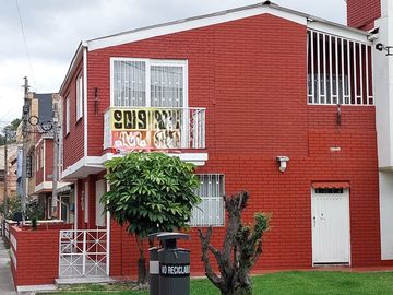 En Venta Casa familiar remodelada, en la Fragua San Antonio Bogotá