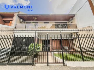 Venta Casa de 6 AMB en Villa Crespo, Capital Federal.