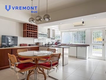 Venta Casa de 6 AMB en Villa Crespo, Capital Federal.