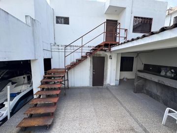 CASA EN VENTA EN CONTRY