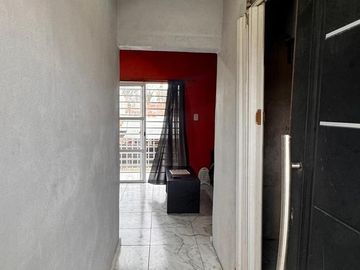 CASA MULTIFAMILIAR EN VENTA - MORENO