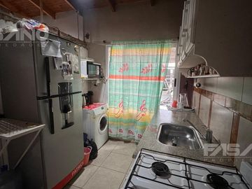 CASA MULTIFAMILIAR EN VENTA - MORENO