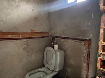 CASA MULTIFAMILIAR EN VENTA - MORENO
