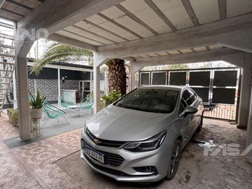 CASA MULTIFAMILIAR EN VENTA - MORENO