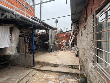 CASA MULTIFAMILIAR EN VENTA - MORENO