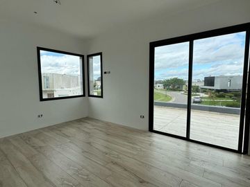 Casa lote interno en San Sebastian
