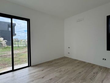 Casa lote interno en San Sebastian