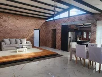 Casa en venta - 2 Dormitorios 2 Baños - Cocheras - 1.050Mts2 - Chascomús