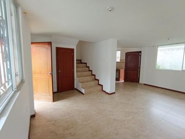 Casa en Venta, Urbanizacion Valle Hermoso 2, Ambato, BPIRI