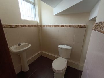 Casa en Venta, Urbanizacion Valle Hermoso 2, Ambato, BPIRI