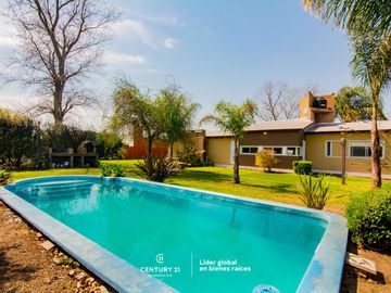 VENDO  HERMOSA CASA 3 DORMITORIOS  FUNES TOWN