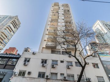 Departamento en Venta en Palermo, luminoso y con cochera