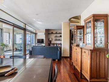 Departamento en Venta en Palermo, luminoso y con cochera