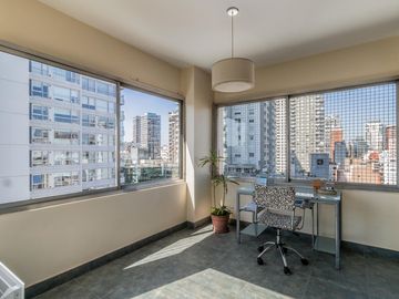 Departamento en Venta en Palermo, luminoso y con cochera