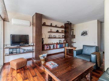 Departamento en Venta en Palermo, luminoso y con cochera
