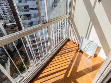 Departamento en Venta en Palermo, luminoso y con cochera