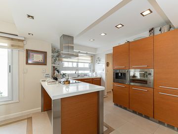 Increible Penthouse en zona alta de Recoleta