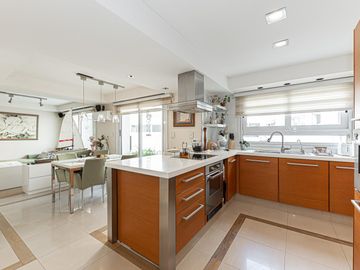 Increible Penthouse en zona alta de Recoleta