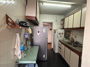 VENTA 3-4 AMBIENTES  CON DEPENDENCIA EN RECOLETA