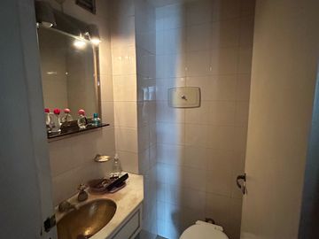 VENTA 3-4 AMBIENTES  CON DEPENDENCIA EN RECOLETA