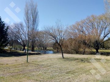 En Venta, Casa de 2 dormitorios en Arroyito Golf Club