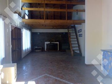 En Venta, Casa de 2 dormitorios en Arroyito Golf Club