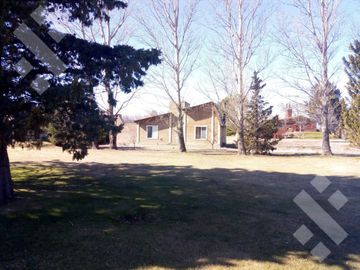 En Venta, Casa de 2 dormitorios en Arroyito Golf Club