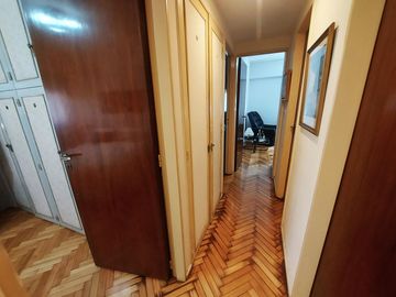 Departamento en  venta 4 ambientes 3 dormitorios con dependencia con baño privado