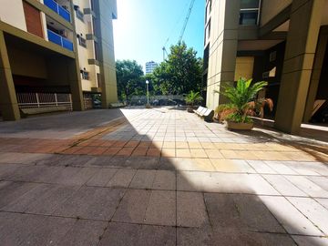 Departamento en  venta 4 ambientes 3 dormitorios con dependencia con baño privado