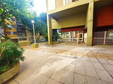 Departamento en  venta 4 ambientes 3 dormitorios con dependencia con baño privado