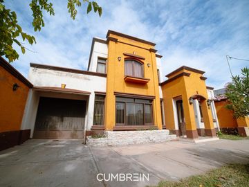 Casa en  B° Olivos del Fundador