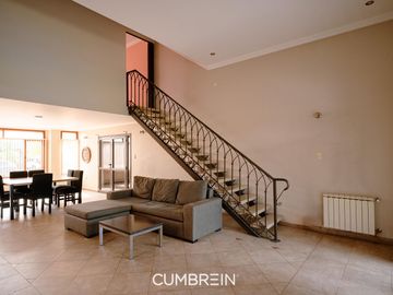 Casa en  B° Olivos del Fundador