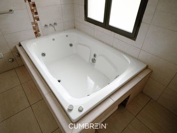 Casa en  B° Olivos del Fundador