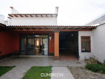Casa en  B° Olivos del Fundador