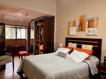 EXCELENTE CHALET 5 AMBIENTES EN SAN MARTIN CENTRO