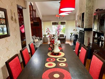 EXCELENTE CHALET 5 AMBIENTES EN SAN MARTIN CENTRO
