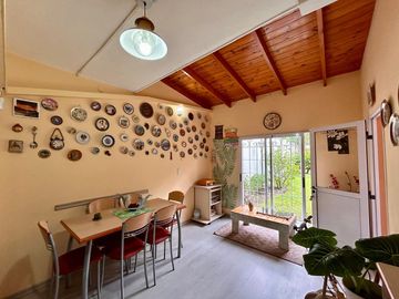 EXCELENTE CHALET 5 AMBIENTES EN SAN MARTIN CENTRO