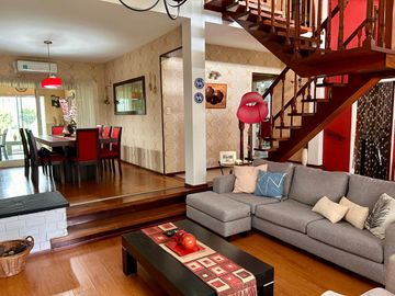 EXCELENTE CHALET 5 AMBIENTES EN SAN MARTIN CENTRO