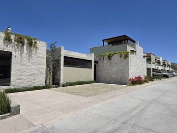 Casas nuevas en venta en zona Schoenstatt Corregidora